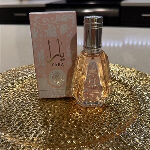 Yara Pink Floral Perfume